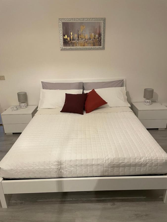 Rondi-Home เอมโปลี ภายนอก รูปภาพ